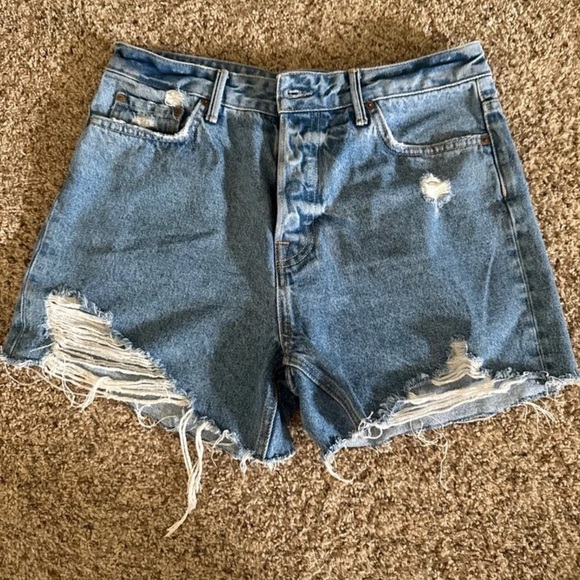 GRLFRND Pants - GRLFRND One Last Song Jourdan Distressed Cutoff Denim Shorts 
size 27